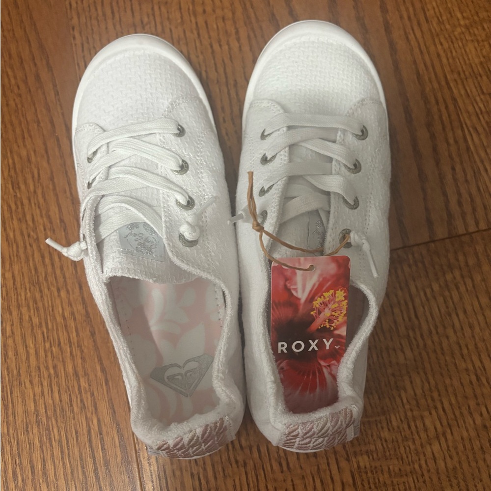 Roxy Classic White Lace-Up Shoes